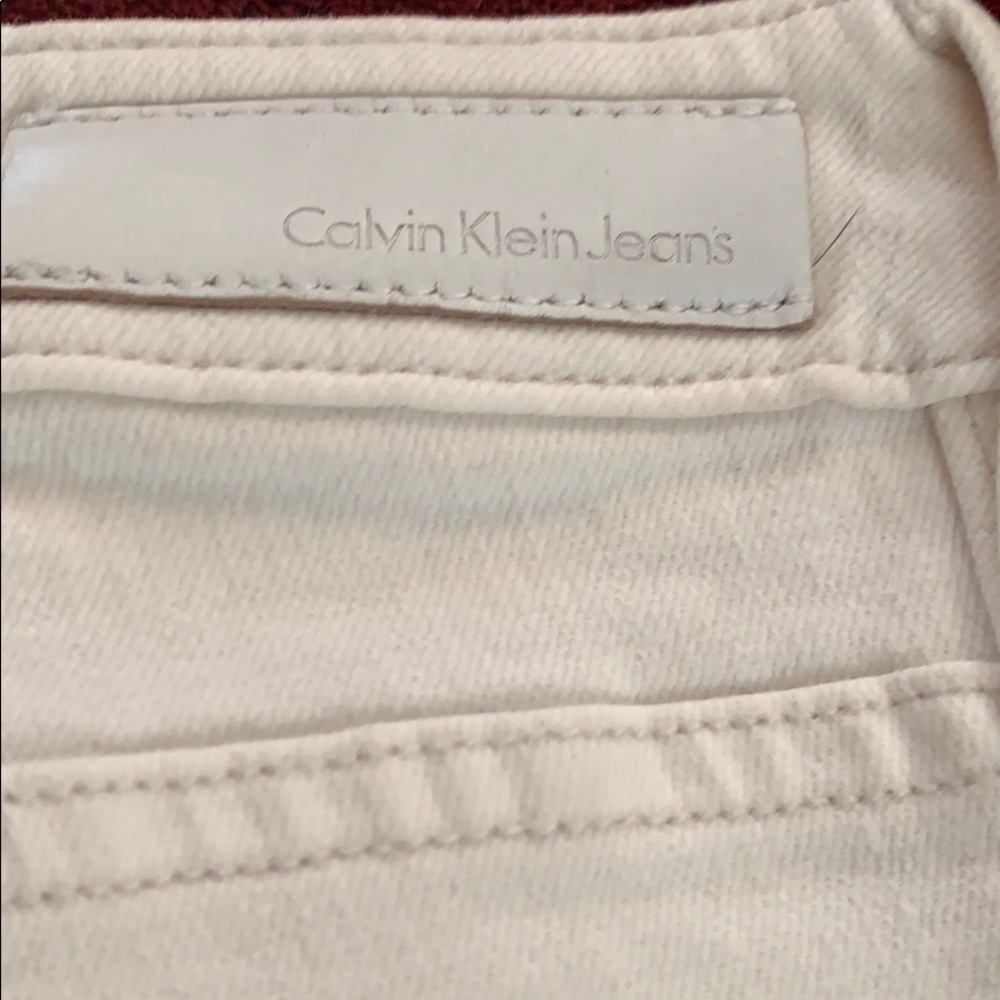 Like new white Calvin Klein skinny jeans size 32 - Picture 5 of 5